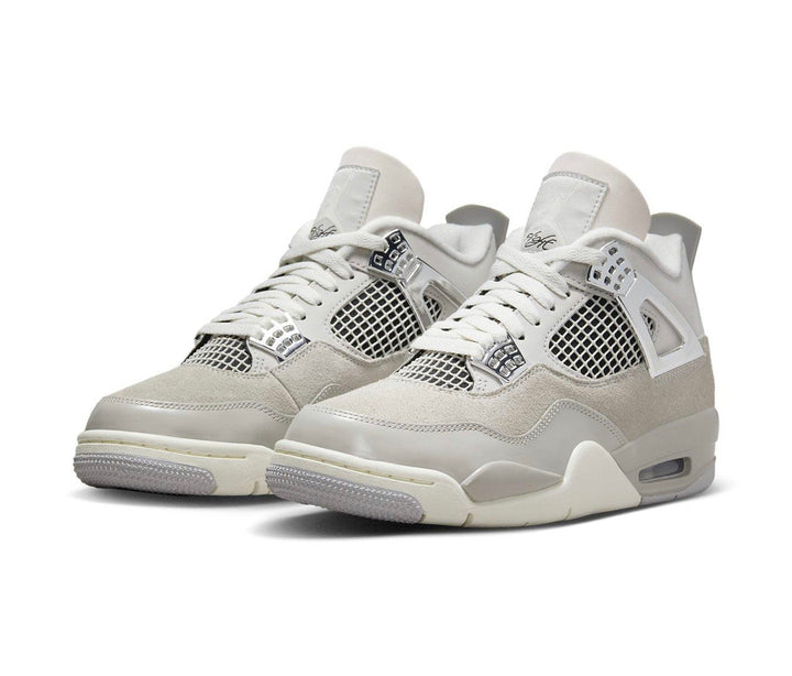 Jordan 4 Retro Frozen Moments