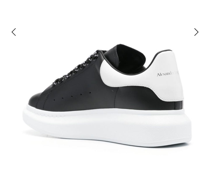 ALEXANDER MCQUEEN
ALEXANDER MCQUEEN SNEAKERS LARRY