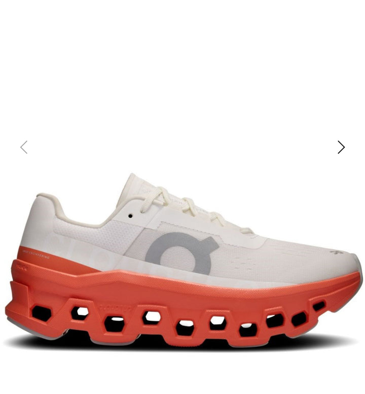 ON
SNEAKERS ON RUNNING