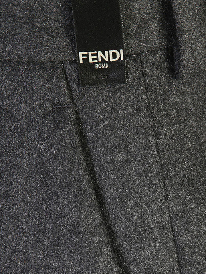 Pantaloni
Pantaloni in cashmere grigio