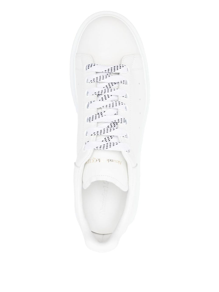 Alexander McQueen
Sneakers oversize in pelle