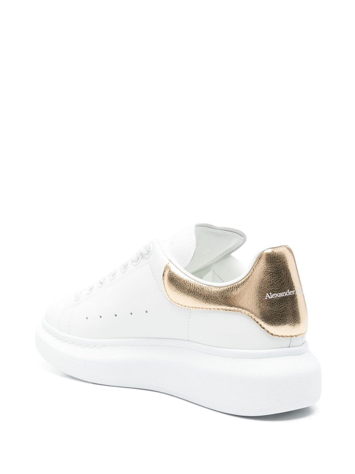 Alexander McQueen
Sneakers metallizzate oversize