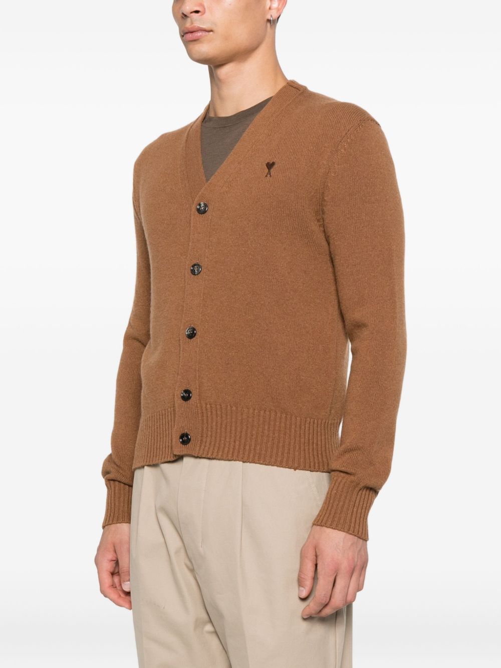 AMI Paris
Cardigan Ami de Coeur