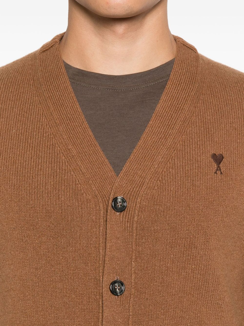 AMI Paris
Cardigan Ami de Coeur