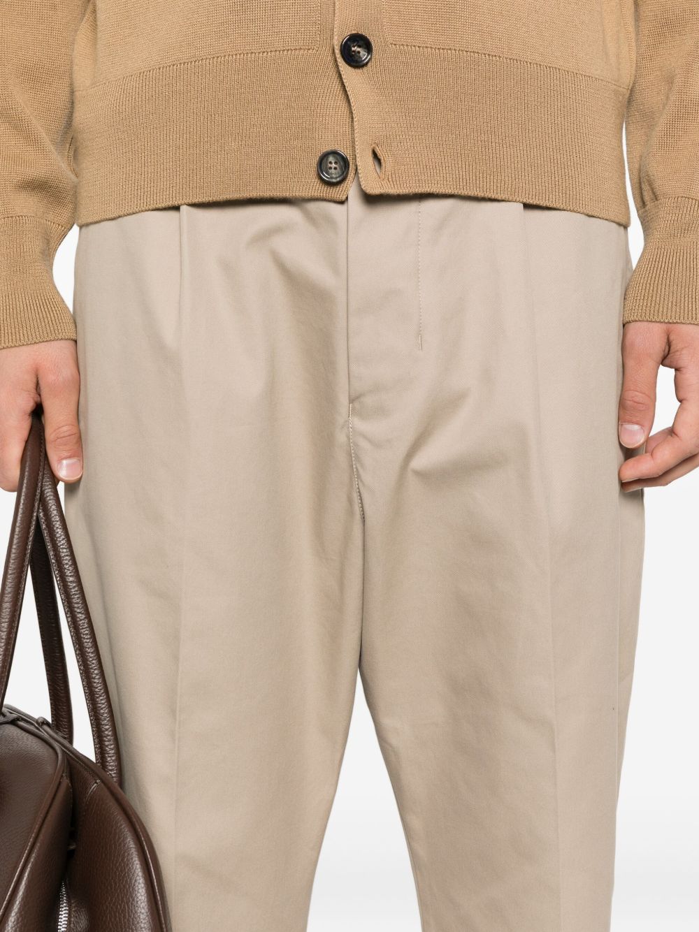 AMI Paris
pleated cotton trousers