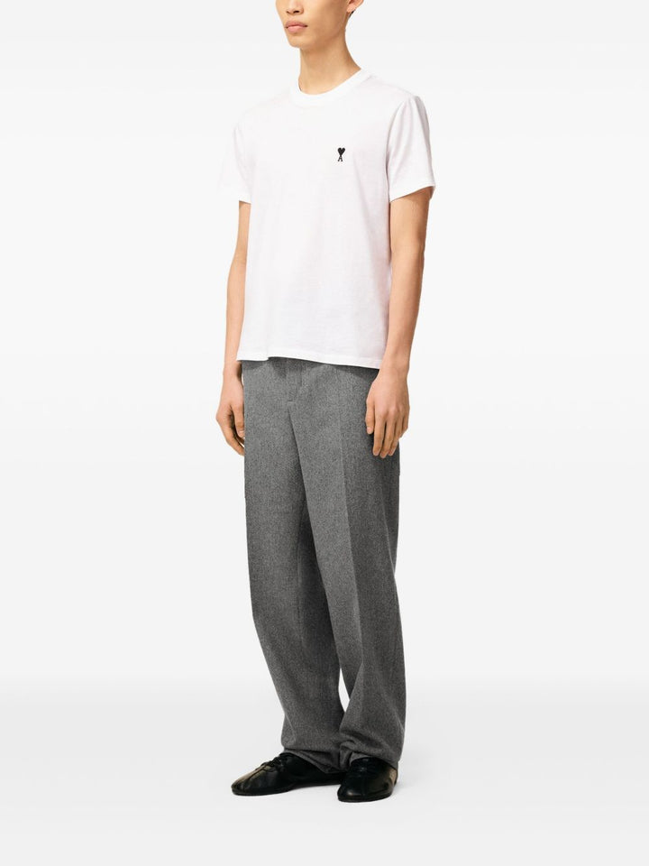 AMI Paris
T-shirt in cotone biologico con ricamo a cuore