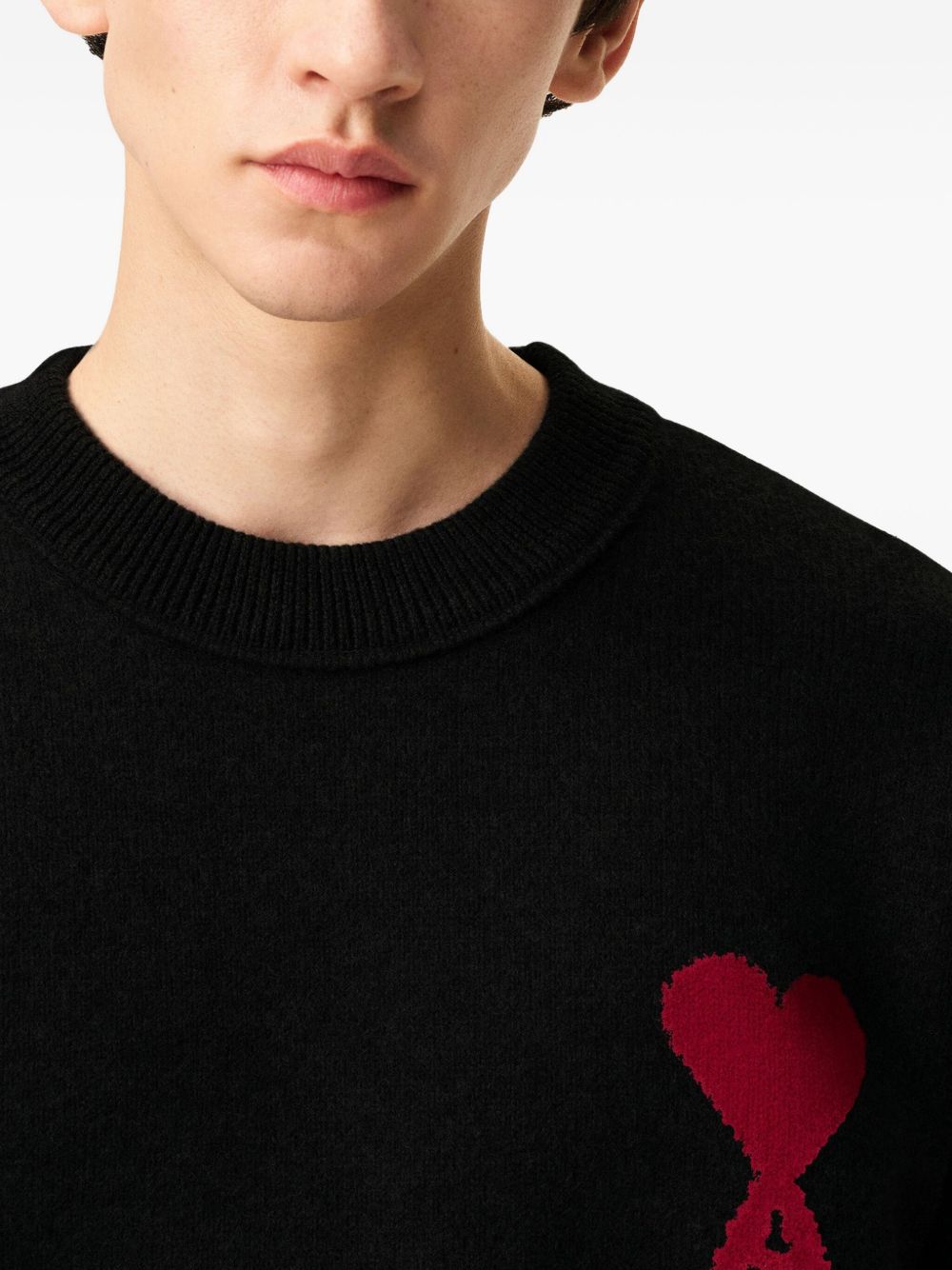 AMI Paris
Maglione con ricamo