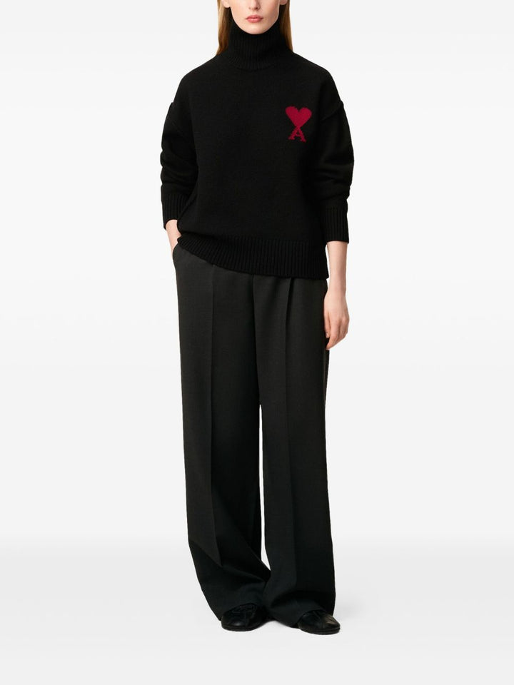 AMI Paris
Maglione con scollo a imbuto e motivo a cuore
