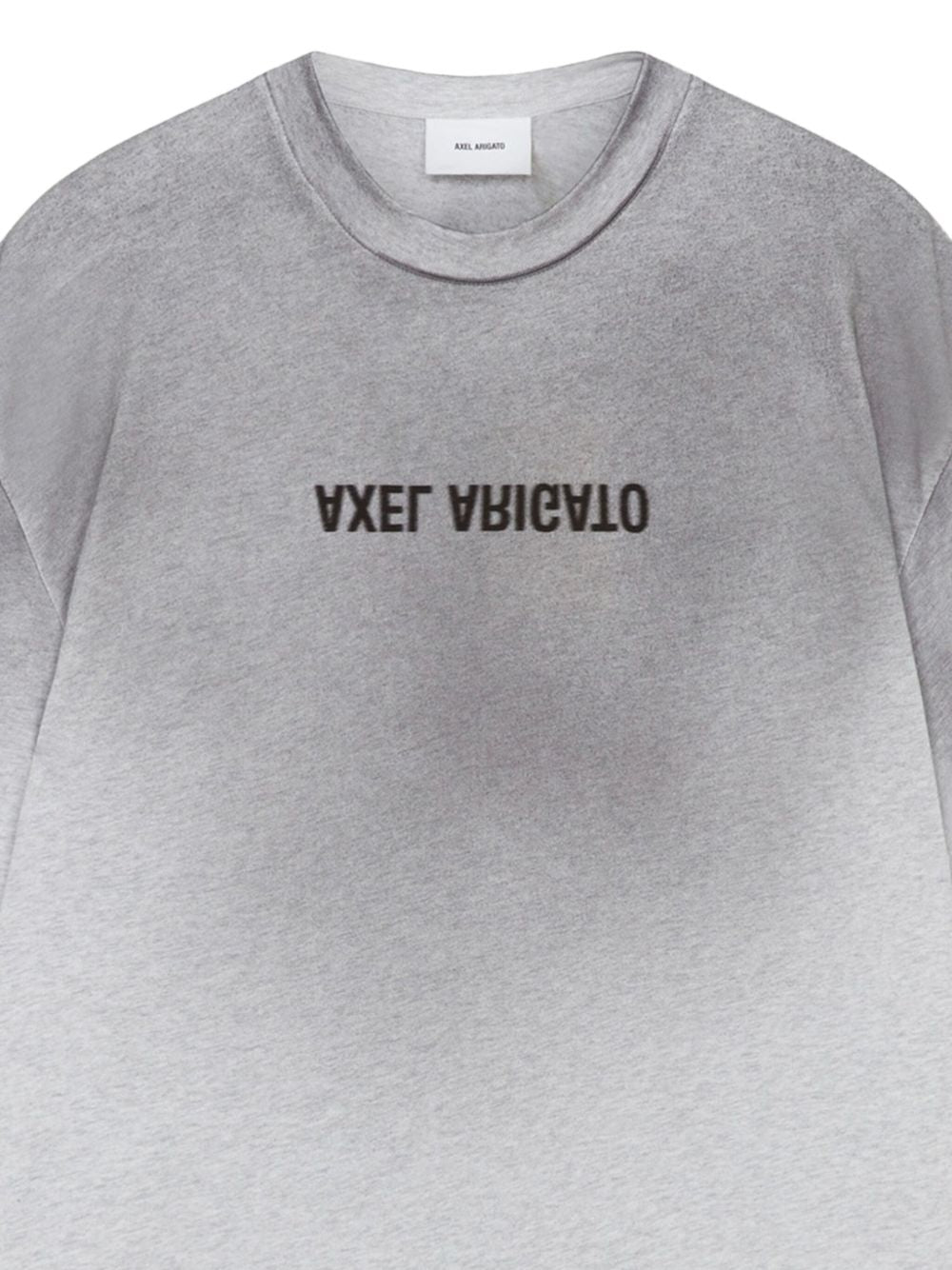 Axel Arigato
T-shirt Distort