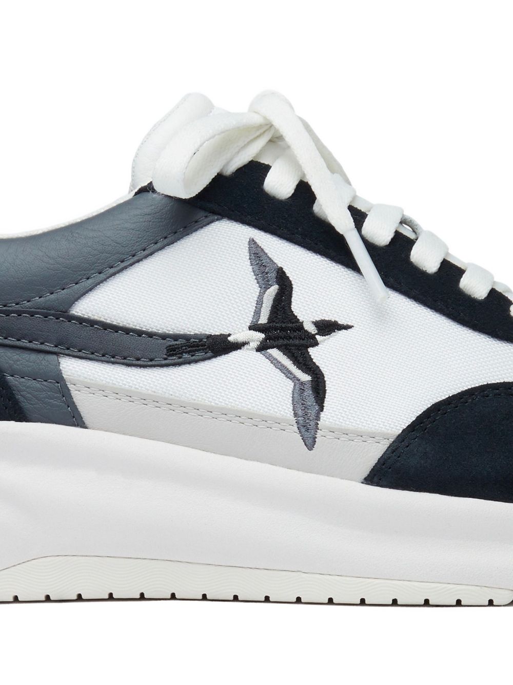 Axel Arigato
Sneakers Genesis Neo Bird Runner