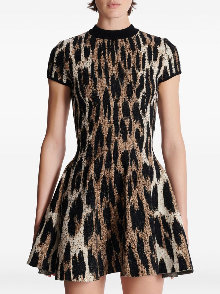 Balmain
Abito svasato in maglia jacquard motivo leopardo