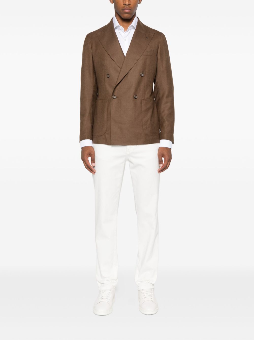 Barba
Camicia a maniche lunghe con colletto semirigido e bottoni