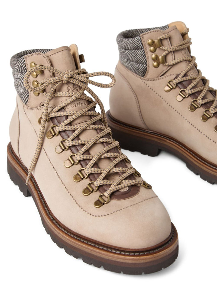 Brunello Cucinelli
Anfibio beige sabbia