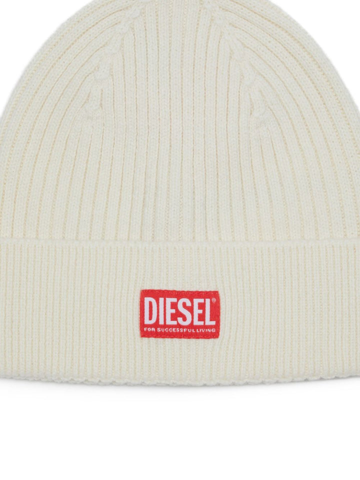 Diesel
Berretto con applicazione