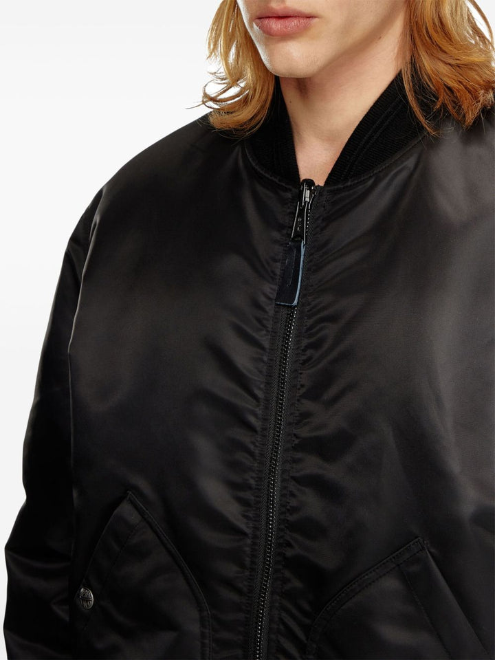 Diesel
Bomber J-Held