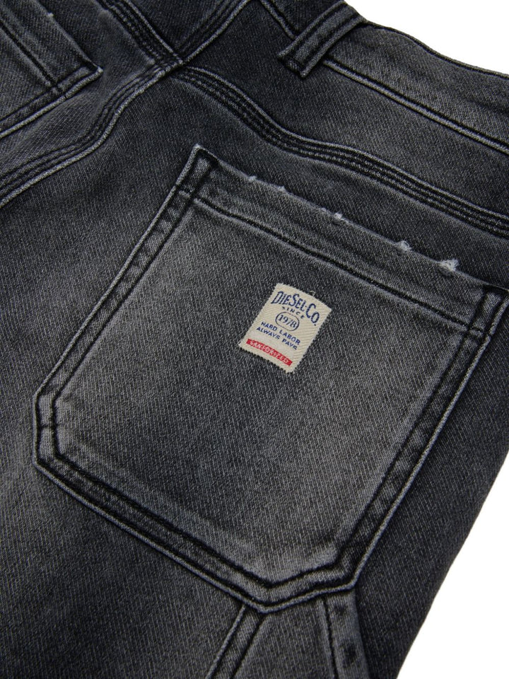 Diesel Kids
Jeans D-ARGJX-WORK-J