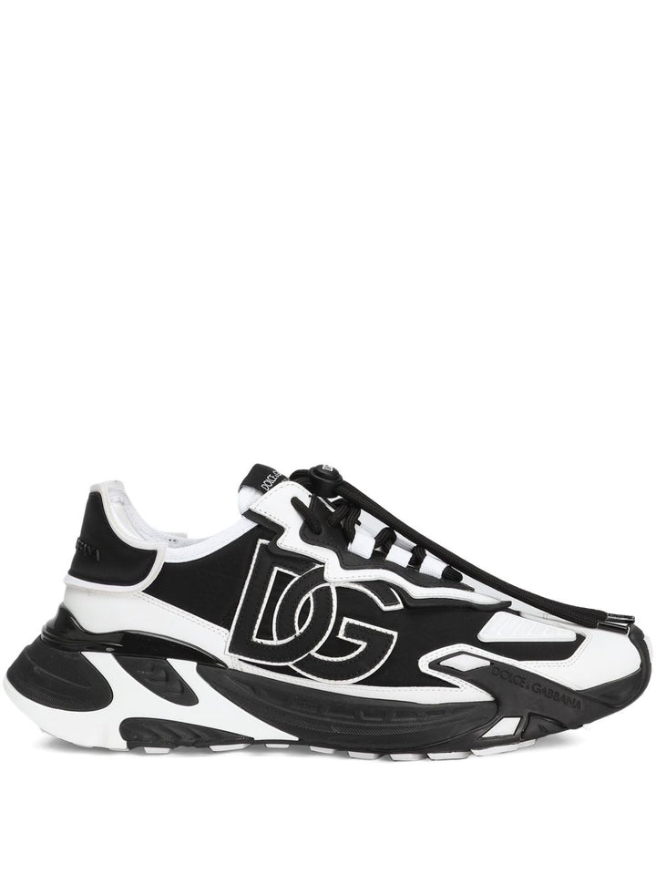 Dolce & Gabbana
Sneakers chunky con logo ricamato