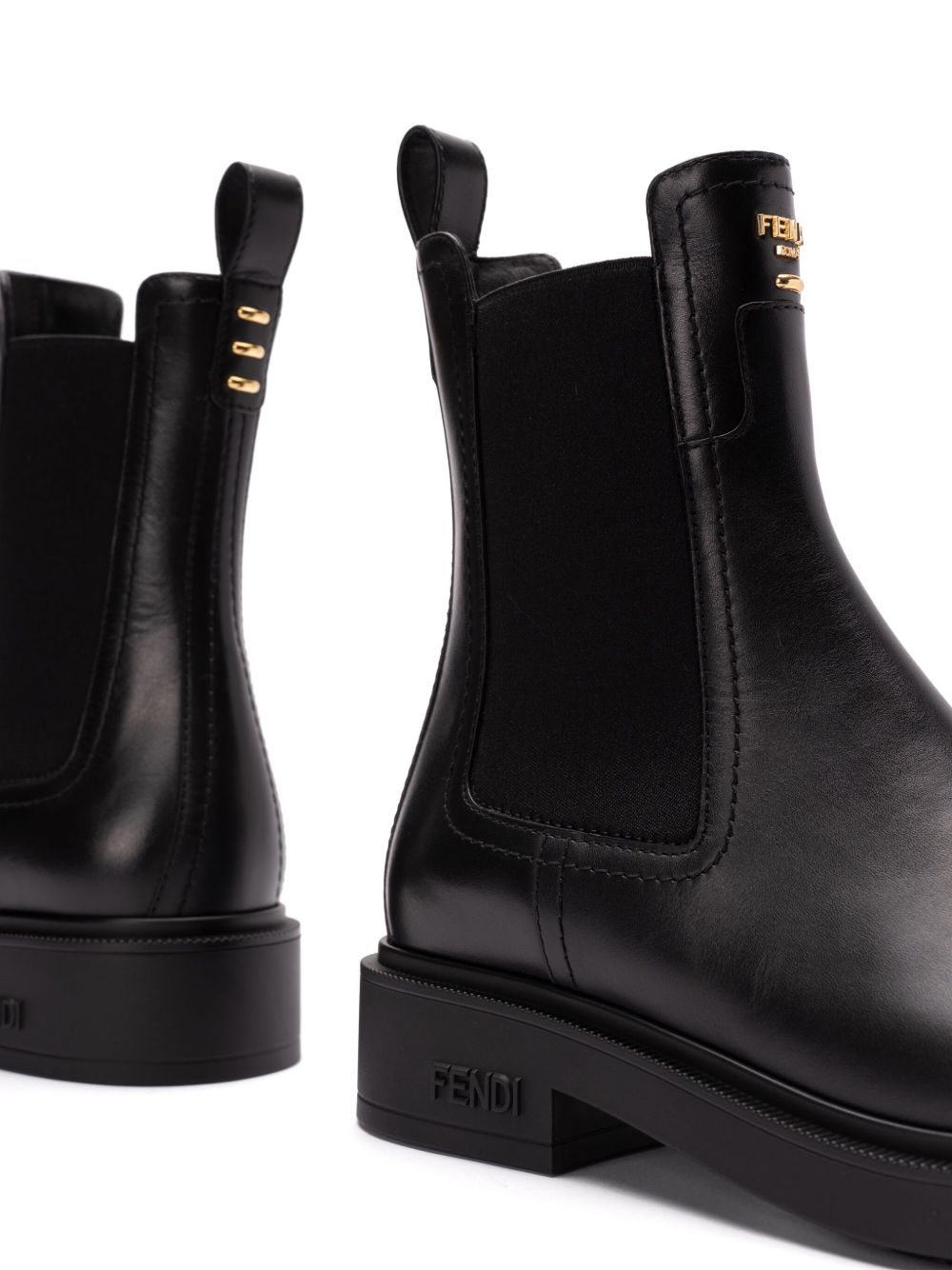 Fendi Biker Filo
in pelle nera