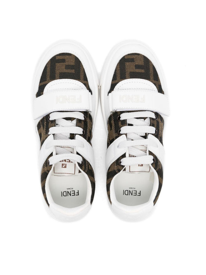 Fendi Kids
Sneaker junior in pelle e jacquard.