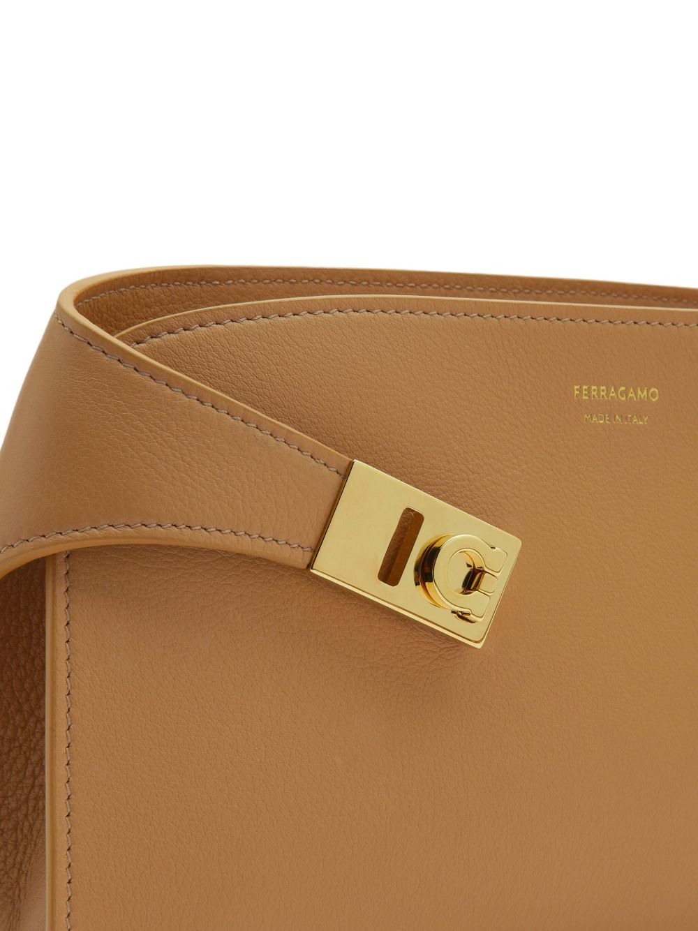 Ferragamo
Borsa a tracolla Hug mini