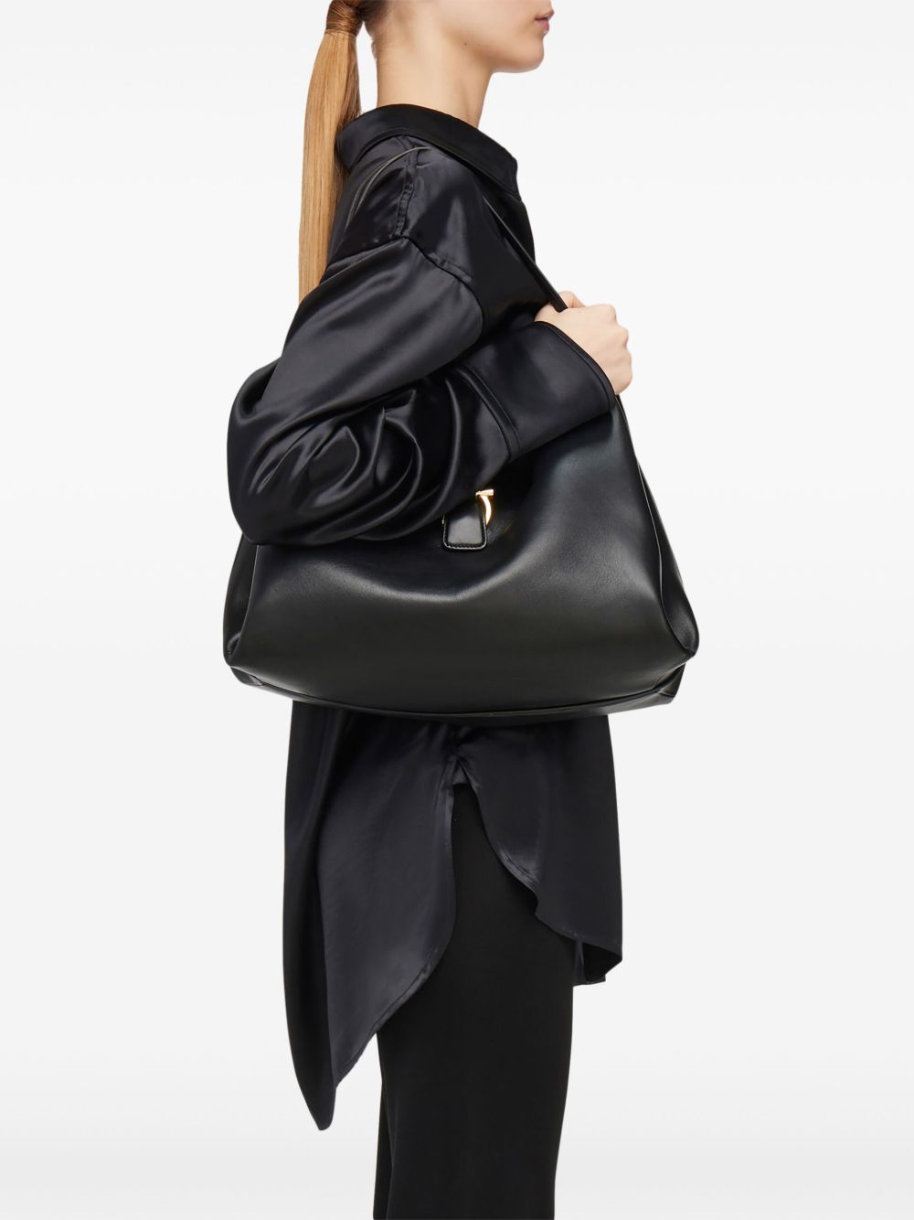 Ferragamo
Borsa tote Gancini media