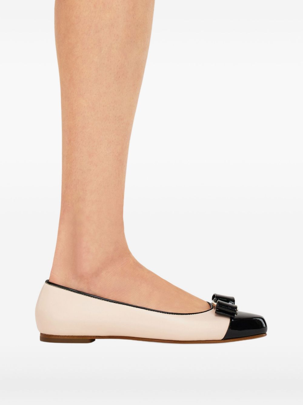 Ferragamo
Ballerine Varina in pelle