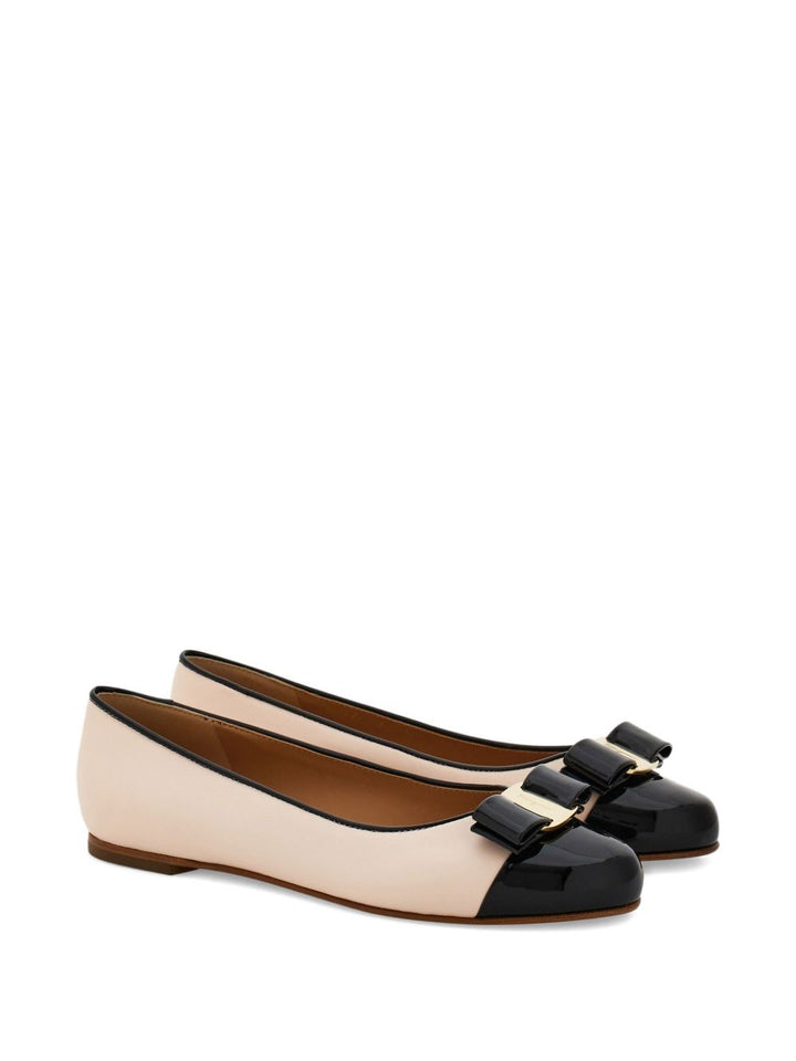 Ferragamo
Ballerine Varina in pelle