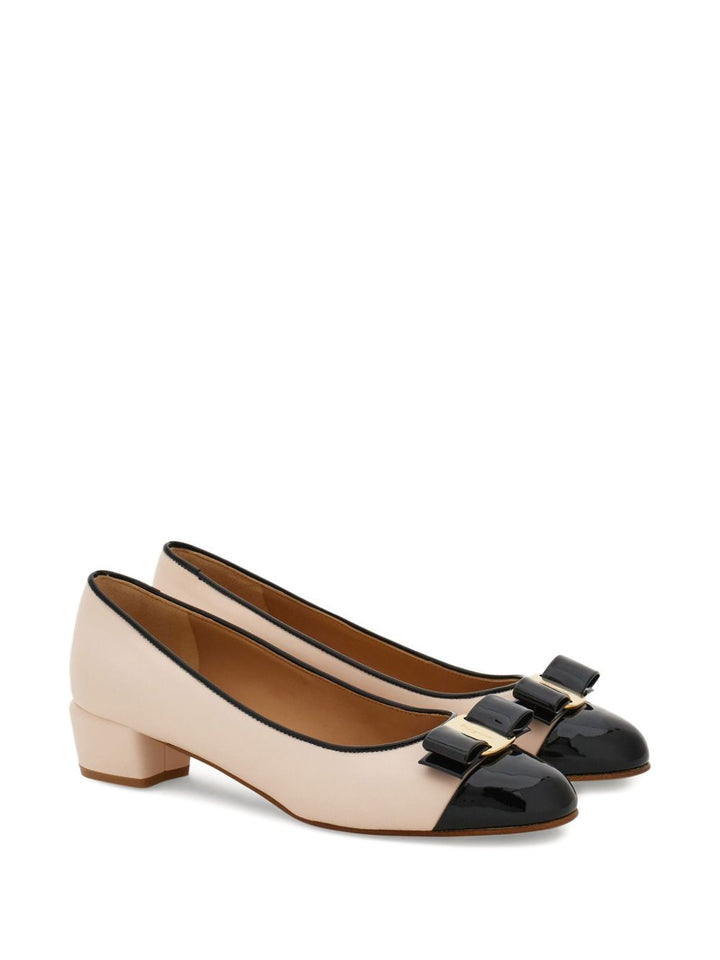 Ferragamo
Décolleté Vara
