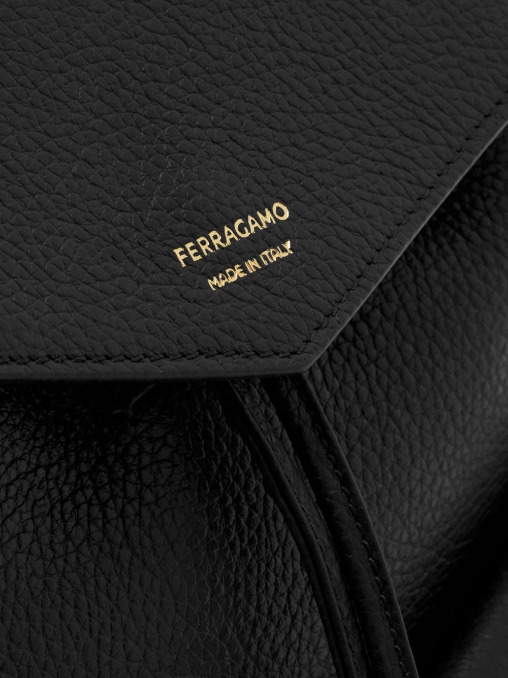 Ferragamo
zaino pelle di vitello
