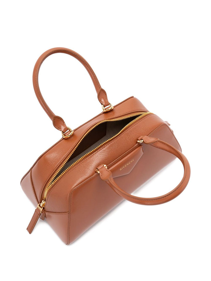 Givenchy
Borsa Antigona East-West piccola