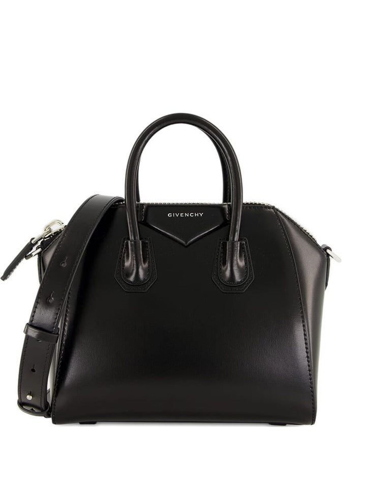 Givenchy
Borsa in pelle