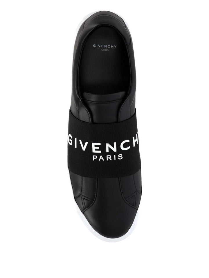 Givenchy
Sneakers City Court
