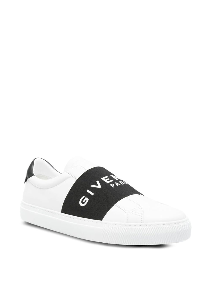 Givenchy
Sneakers City Court