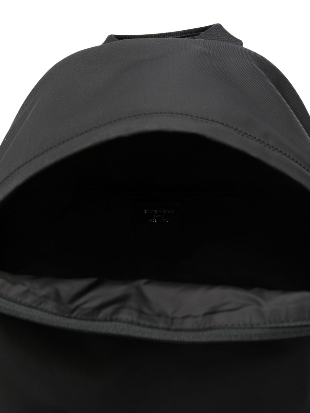 Givenchy Zaino Essential U con manico