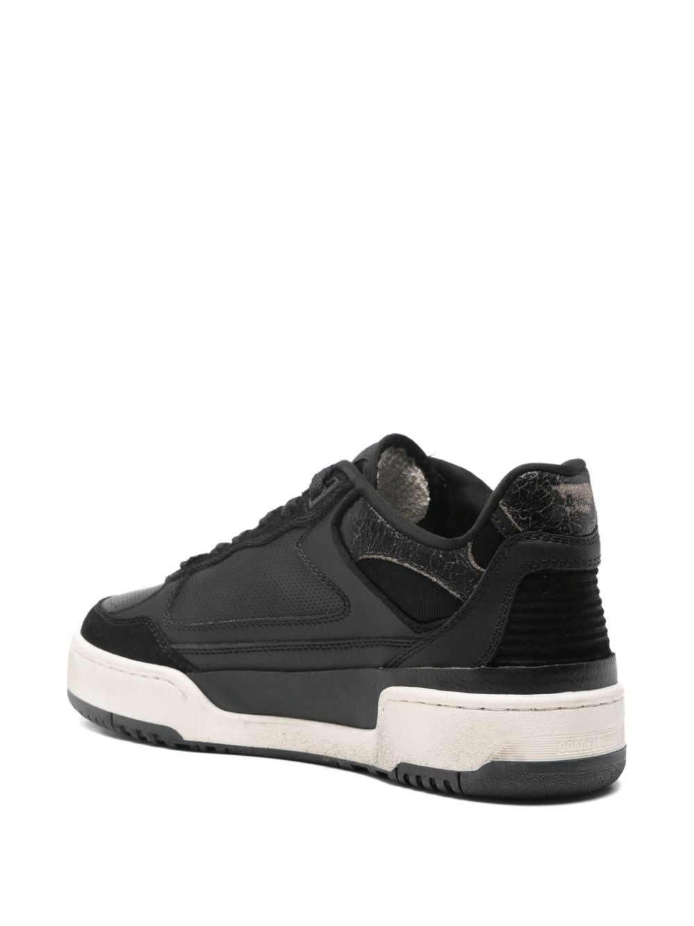 Golden Goose
star-patch trainers