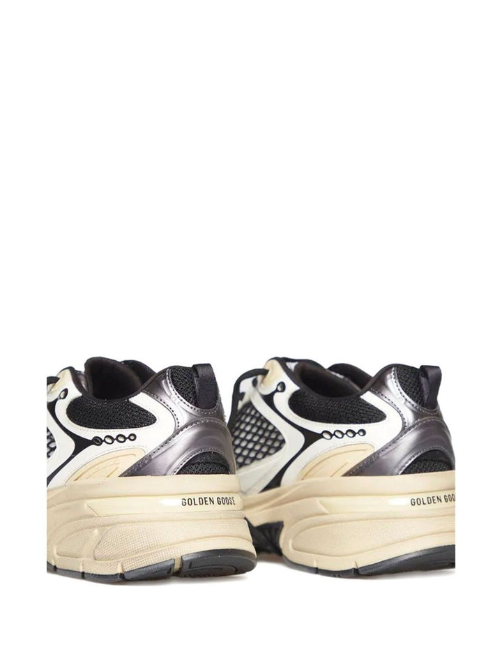 Golden Goose
Sneakers in pelle con inserti in mesh