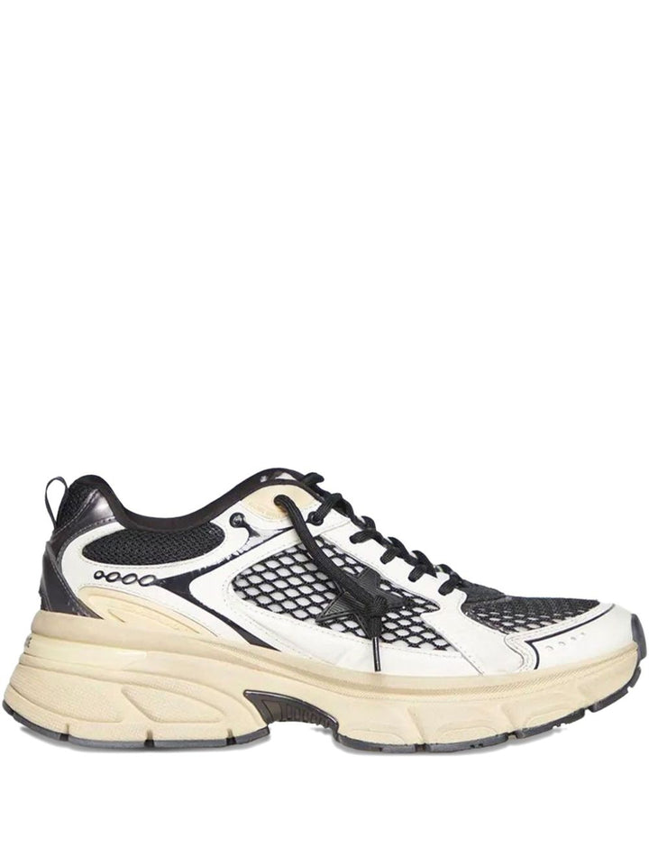 Golden Goose
Sneakers in pelle con inserti in mesh