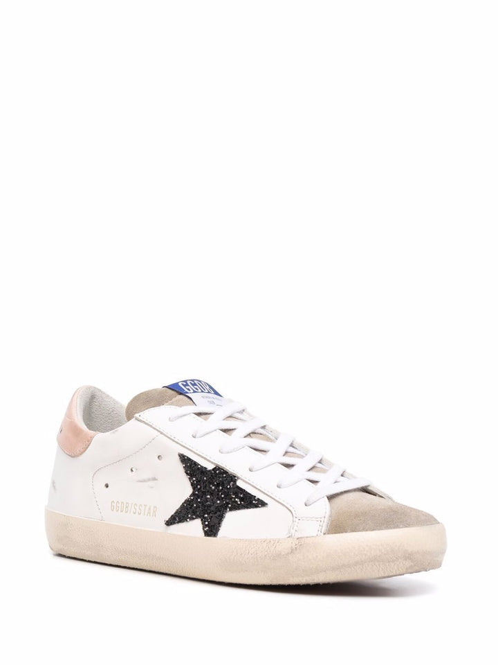 Golden Goose
Sneakers con applicazione