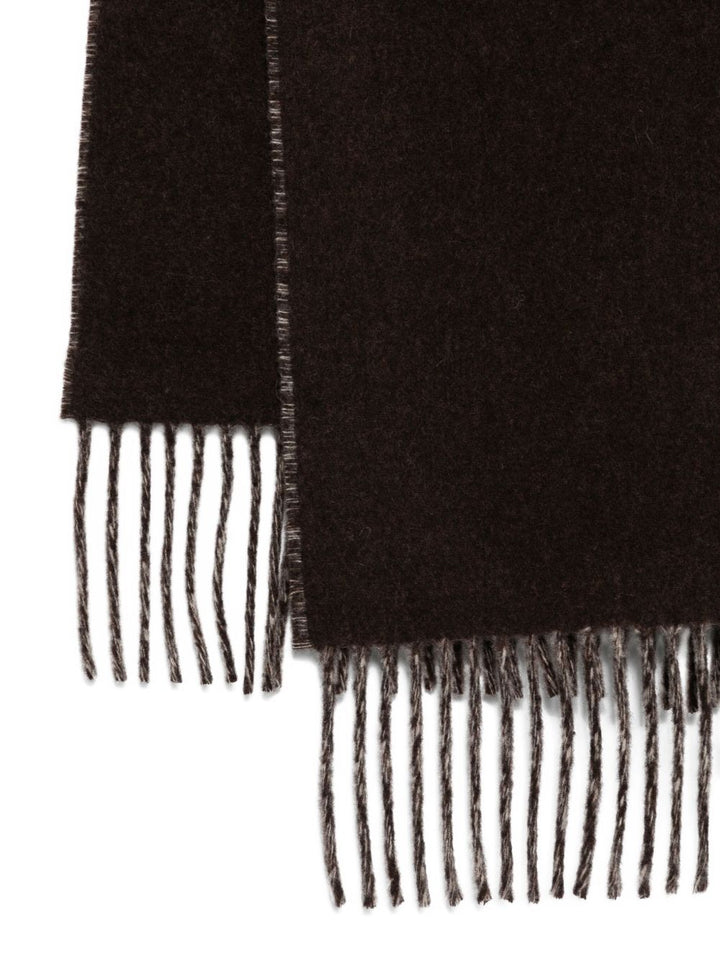 Jacquemus
Sciarpa con frange e logo