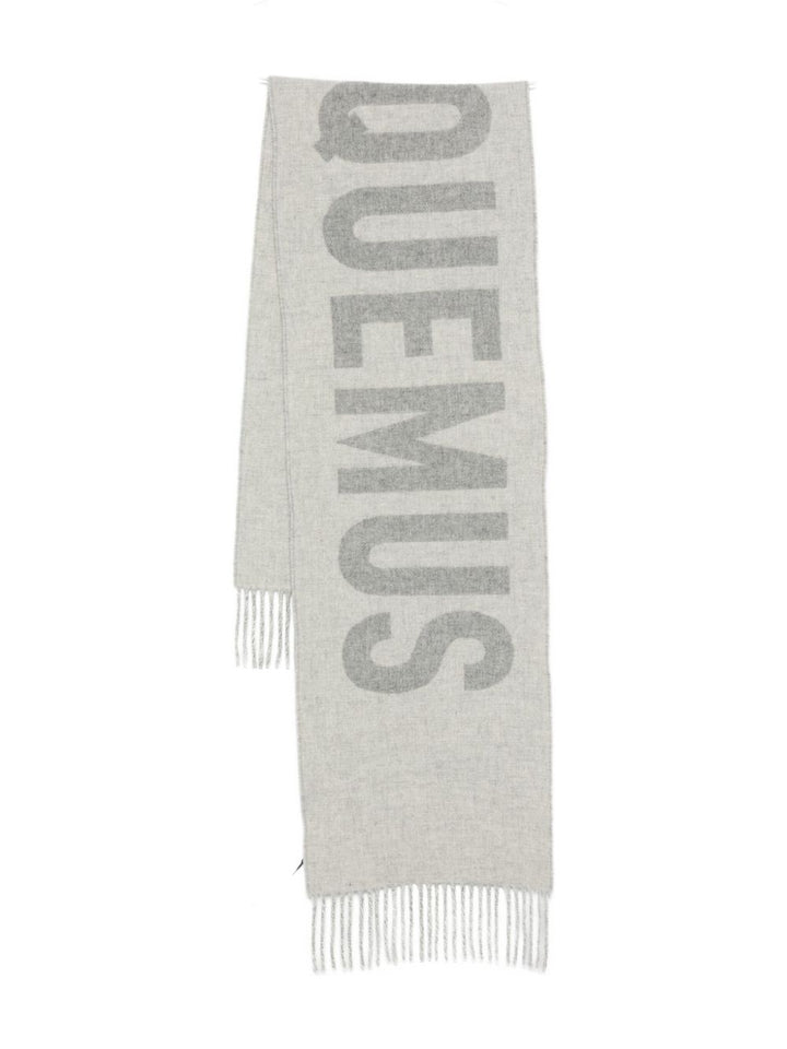 Jacquemus
Sciarpa con frange e logo