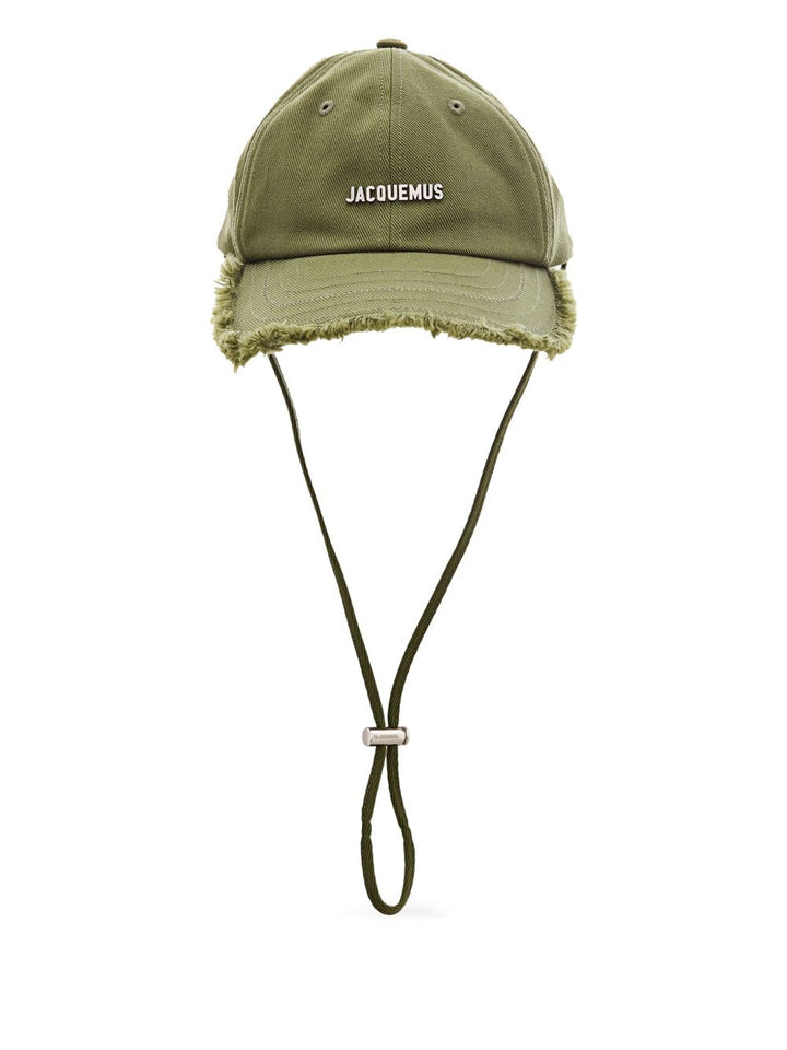 Jacquemus
Cappello con orlo sfrangiato