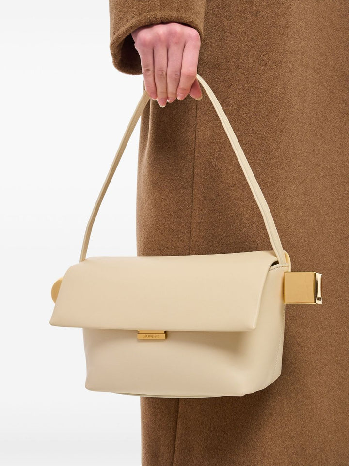 Jacquemus
Il Rond Carré
Borsa a tracolla con patta.
