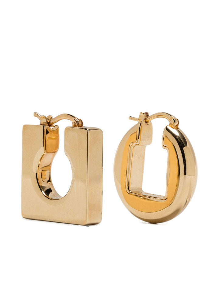 Jacquemus
Gli orecchini rond carré mini asimmetrici