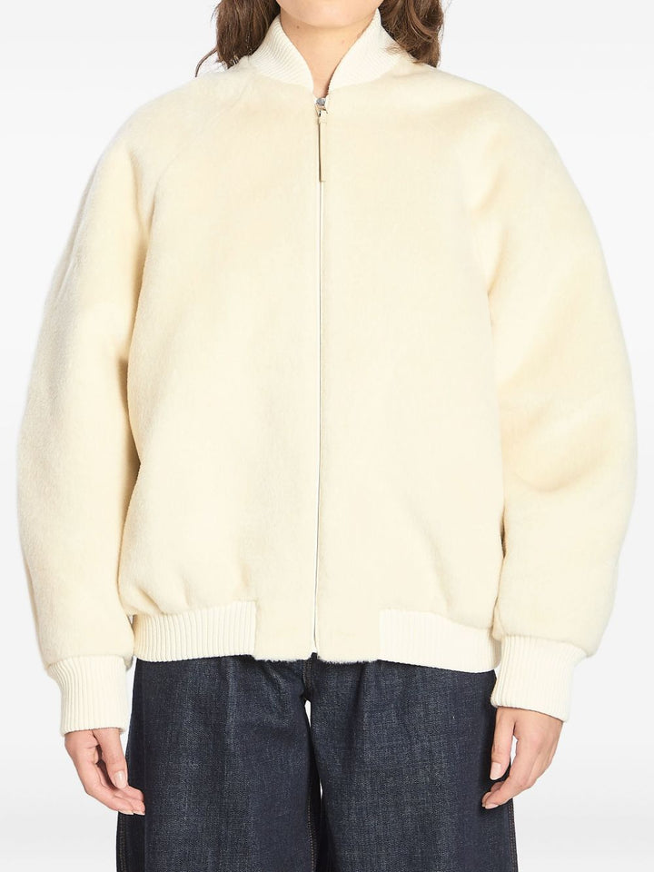 Jacquemus
Giacca Pilu
Bomber morbido.