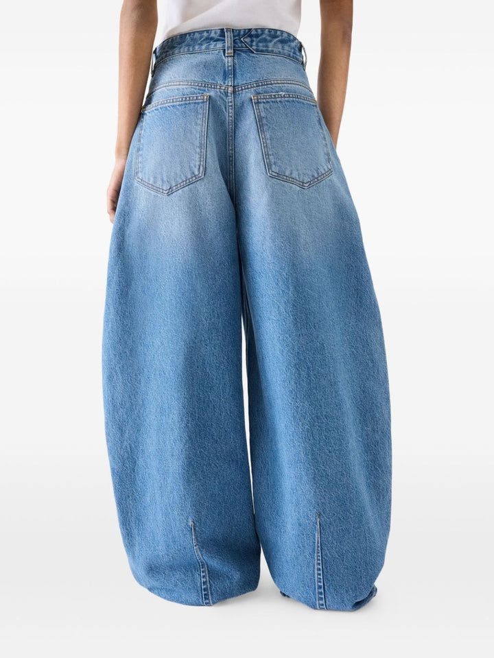 Jacquemus
Jeans Le De-Nîmes Ovalo con pieghe