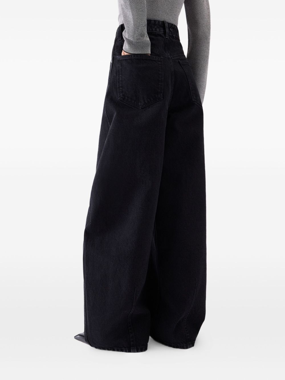 Jacquemus
Jeans a vita alta