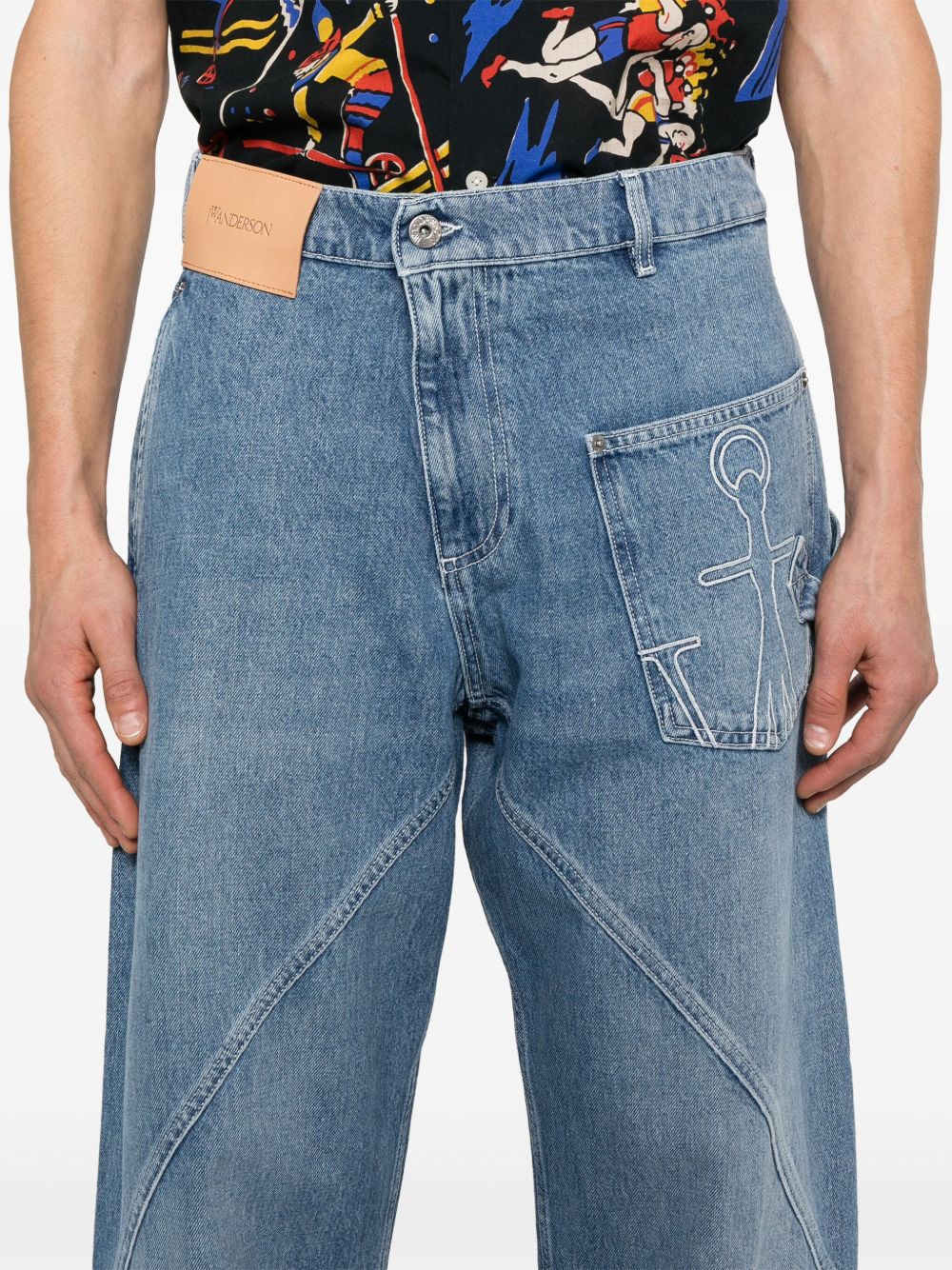 JW Anderson Jeans con design attorcigliato