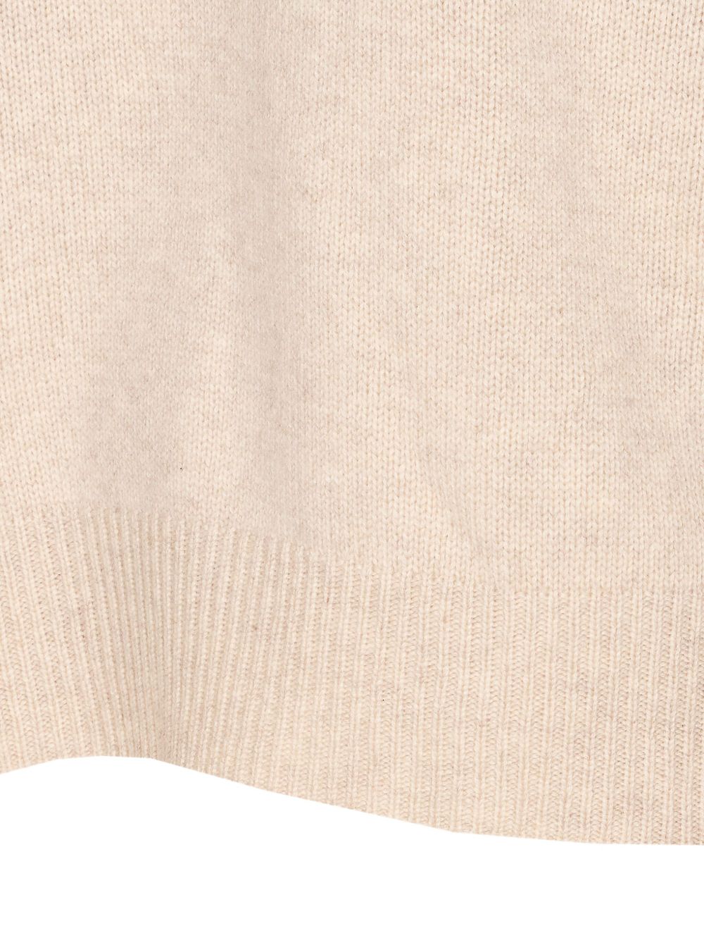 Lisa Yang
Maglione beige, girocollo