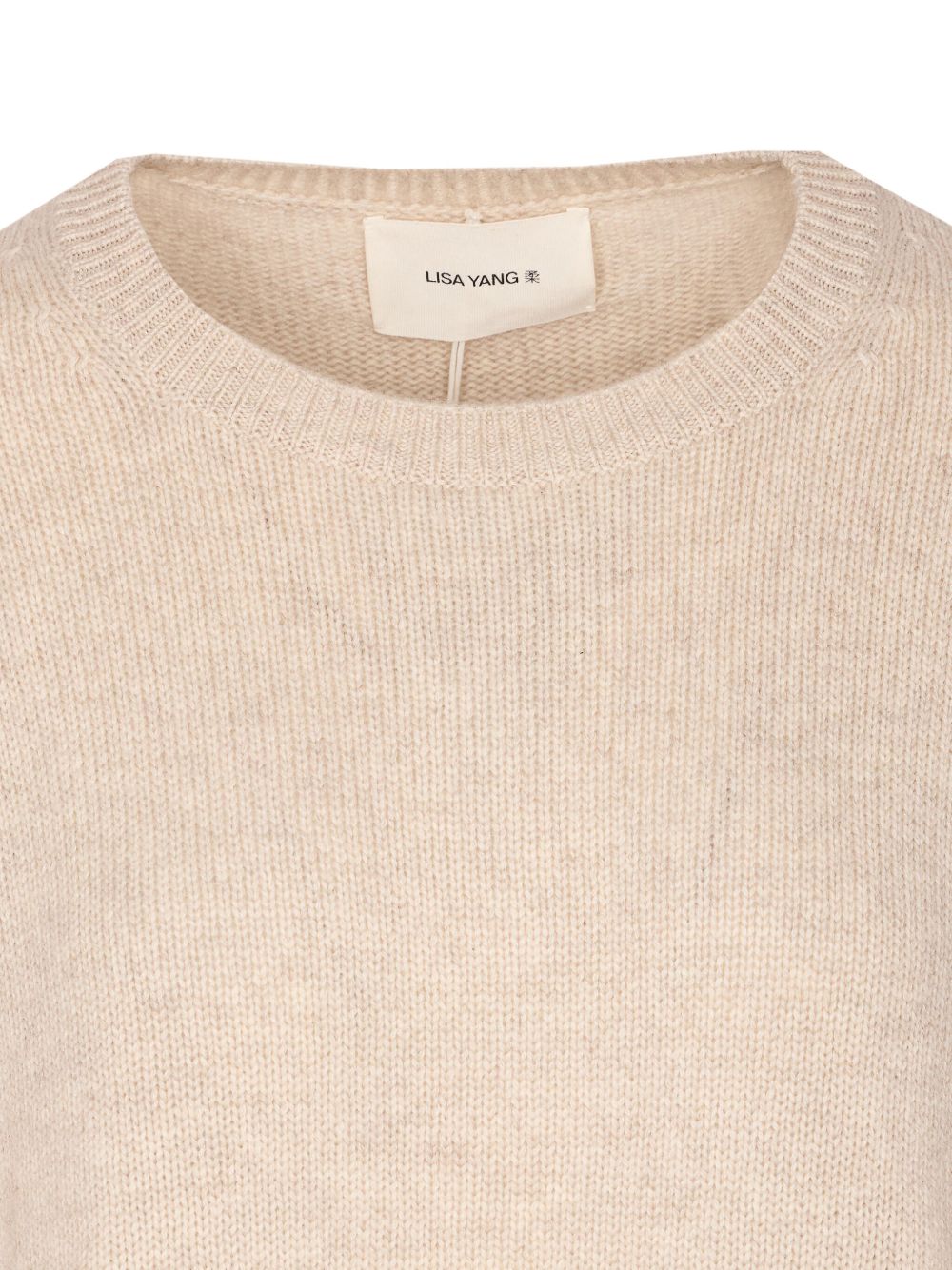 Lisa Yang
Maglione beige, girocollo