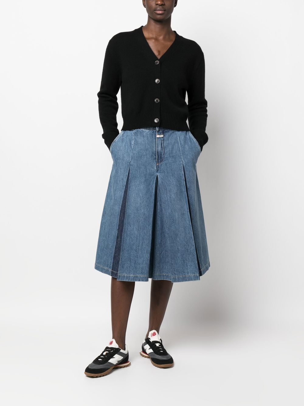 Lisa Yang
Maglione in cashmere nero